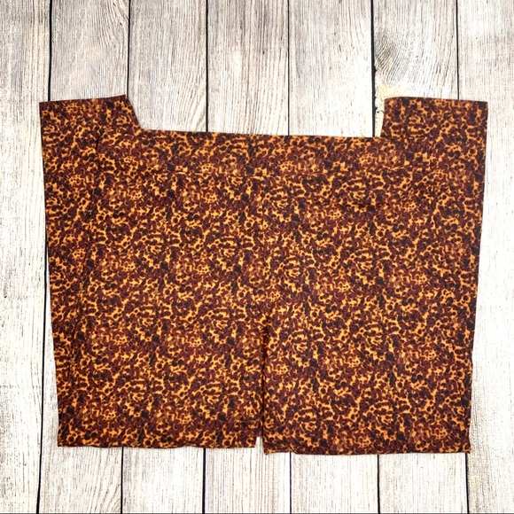 Simply Emma Animal Print Leggings Pants - Picture 3 of 8